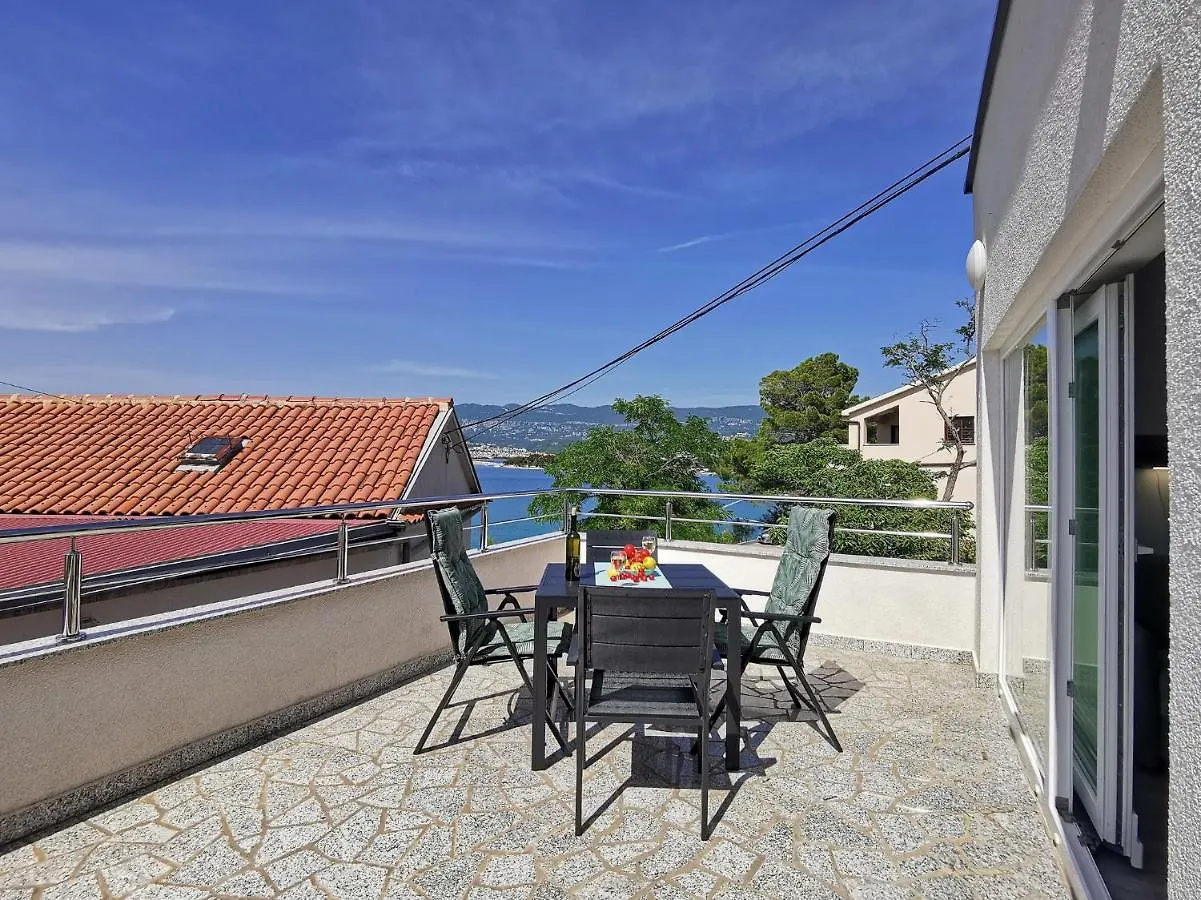 Apartments By The Sea Silo, Krk - 21922 Silo (Krk)